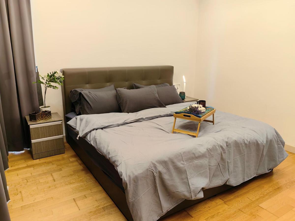 Apartment 19 Suasana Bukit Ceylon 5 Minutes To Alor Street Klcc Bukit Bintang 12 Pax 3r2b *
